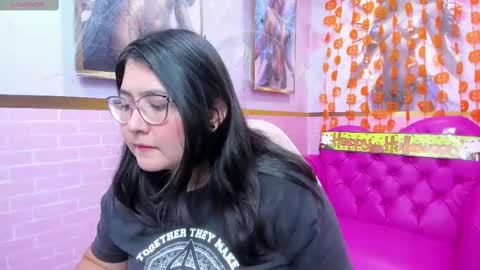 Snapshot of dulce_meow chatting on October 17, 2025, 11:57 am Dulce online show from October 17, 2025, 11:57 am