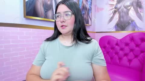 Snapshot of dulce_meow chatting on November 11, 2025, 11:54 am Dulce online show from November 11, 2025, 11:54 am