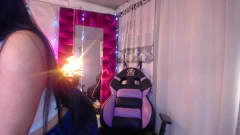 dulcebarbiery online show from April 9, 2026, 8:25 pm