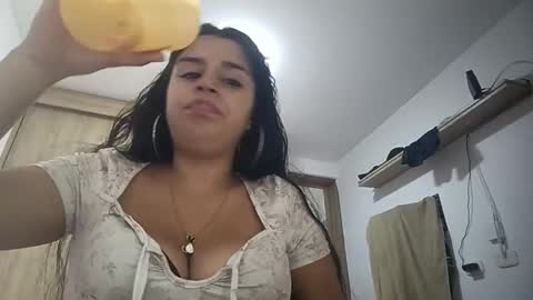 Snapshot of dulcekatty18 chatting on April 17, 2026, 2:20 pm dulcekatty18 online show from April 17, 2026, 2:20 pm