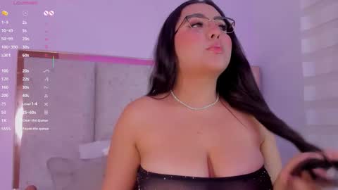 Snapshot of dulcepatersson chatting on September 25, 2025, 2:48 am DULCE  online show from September 25, 2025, 2:48 am