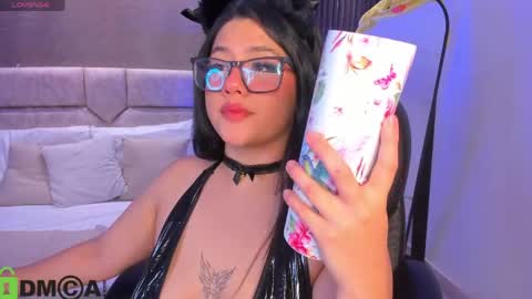 Dulce Rose online show from May 1, 2026, 5:01 am