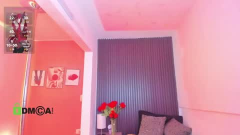 Dulce Rose online show from May 15, 2026, 11:01 pm