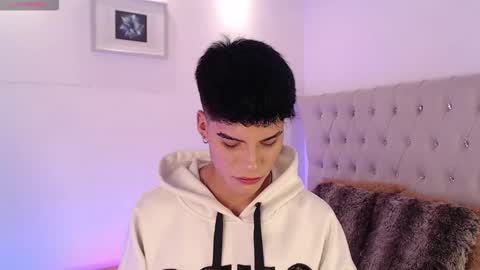 Dulcey online show from November 8, 2025, 4:45 am