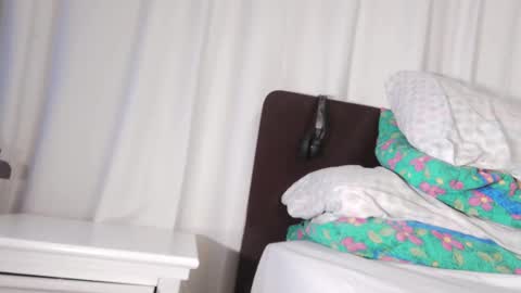 Snapshot of dunkleyt chatting on September 9, 2025, 9:25 pm Sissy Lingerie online show from September 9, 2025, 9:25 pm