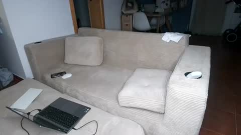duocaliente310037 online show from June 28, 2026, 10:38 pm