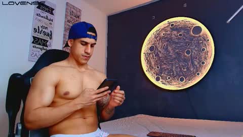 duran_dhikol1 online show from March 5, 2026, 3:13 am