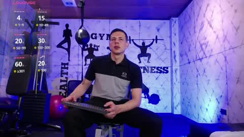 Dustin Sonne online show from October 8, 2025, 4:10 am