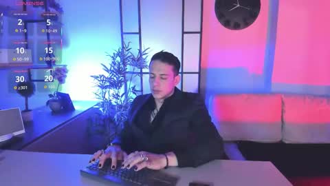 Dustin Sonne online show from December 15, 2025, 3:33 am