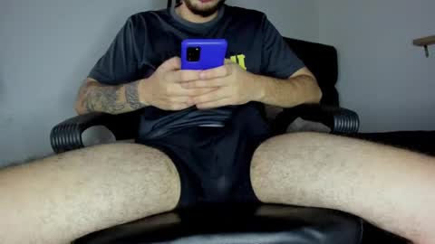 Snapshot of dustin_thelatino chatting on February 27, 2025, 11:26 pm dustin hamann online show from February 27, 2025, 11:26 pm