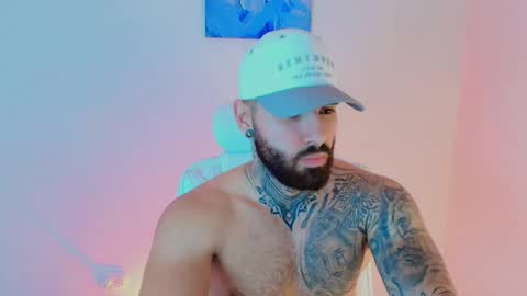 Snapshot of dustinhans chatting on January 10, 2026, 2:57 am Dustin online show from January 10, 2026, 2:57 am