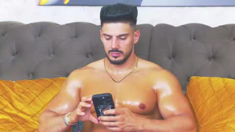 Dustin online show from July 3, 2026, 5:58 am