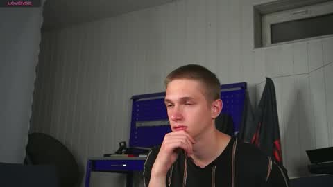 Dustyn online show from September 29, 2025, 4:23 pm