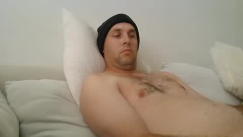 dustyroy09 online show from April 23, 2026, 6:14 am