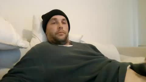 Snapshot of dustyroy09 chatting on July 2, 2026, 3:23 am dustyroy09 online show from July 2, 2026, 3:23 am