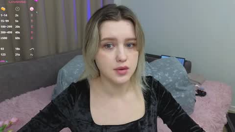 Dusya online show from January 4, 2025, 3:07 pm