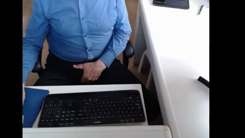 Snapshot of dutchpornking2 chatting on May 2, 2026, 5:45 am dutchpornking2 online show from May 2, 2026, 5:45 am