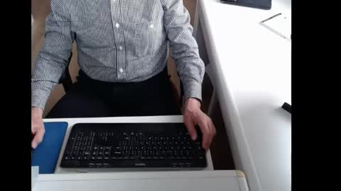 Snapshot of dutchpornking2 chatting on May 4, 2026, 6:42 am dutchpornking2 online show from May 4, 2026, 6:42 am