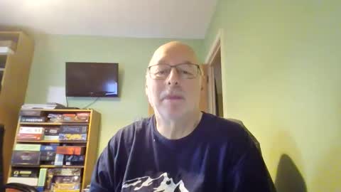 Snapshot of dutchunclejohn chatting on October 31, 2025, 1:56 pm DutchUncleJohn online show from October 31, 2025, 1:56 pm