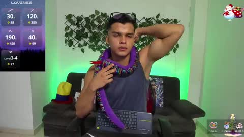 Snapshot of dwayne_brown chatting on December 31, 2024, 12:11 am dwayne_brown online show from December 31, 2024, 12:11 am