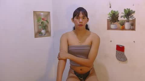 dy_namite online show from April 19, 2026, 6:10 pm