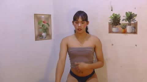 dy_namite online show from April 25, 2026, 6:16 pm