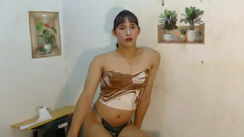 Snapshot of dy_namite chatting on July 2, 2026, 5:30 pm dy_namite online show from July 2, 2026, 5:30 pm