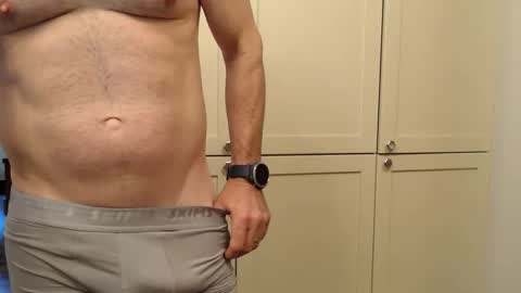 dylan1300 online show from February 1, 2026, 5:11 pm