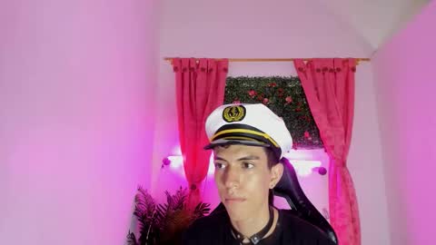 Snapshot of dylan_2005 chatting on September 19, 2025, 11:33 am Dylan online show from September 19, 2025, 11:33 am