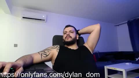 Dylan Dom  online show from March 11, 2026, 11:33 pm