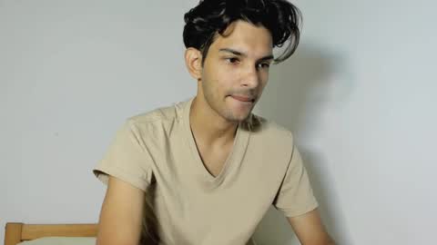 Snapshot of dylan_hoot chatting on September 12, 2025, 3:56 pm Dylan online show from September 12, 2025, 3:56 pm