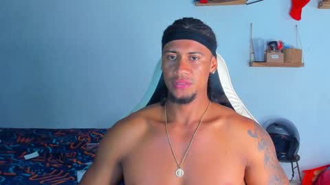 Snapshot of dylan_jake1 chatting on February 20, 2026, 3:36 am Dylan online show from February 20, 2026, 3:36 am