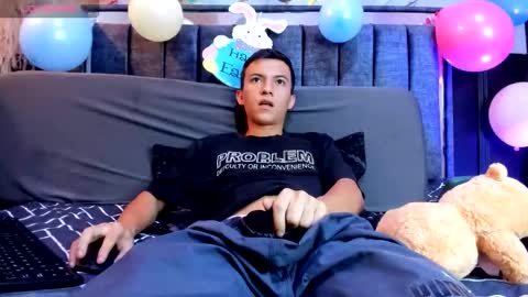 dylan_scott20 online show from March 28, 2026, 12:49 pm