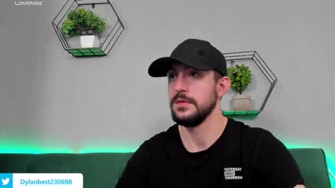 Dylan online show from November 5, 2025, 11:05 pm