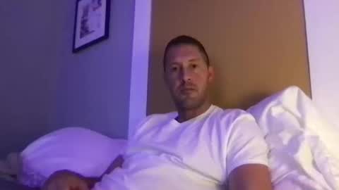 Snapshot of dylan_thick chatting on October 15, 2025, 4:01 am Dylans ThicK online show from October 15, 2025, 4:01 am