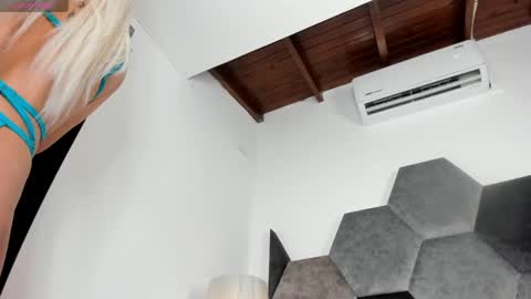 dylan_turner_ online show from September 29, 2025, 9:19 pm