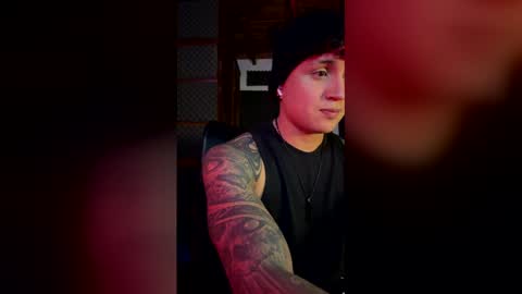 dylan_west21 online show from May 8, 2026, 11:54 pm