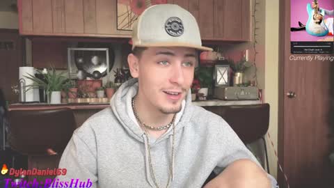 Snapshot of dylandaniel69 chatting on January 13, 2025, 4:08 pm Dylan Daniel 7.8 online show from January 13, 2025, 4:08 pm