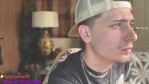 Snapshot of dylandaniel69 chatting on January 14, 2025, 5:45 pm Dylan Daniel 7.8 online show from January 14, 2025, 5:45 pm