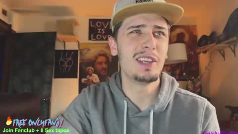 Snapshot of dylandaniel69 chatting on February 26, 2025, 8:44 pm Dylan Daniel 7.8 online show from February 26, 2025, 8:44 pm