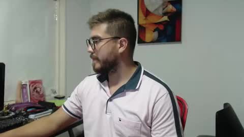 dylanhot10 online show from February 20, 2025, 11:43 pm