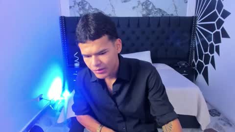 Snapshot of dylanroyce_ chatting on March 4, 2026, 11:38 am dylanroyce_ online show from March 4, 2026, 11:38 am