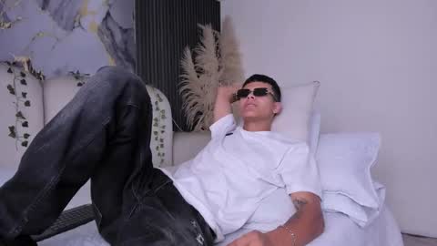 Snapshot of dylanroyce_ chatting on March 13, 2026, 12:34 pm dylanroyce_ online show from March 13, 2026, 12:34 pm