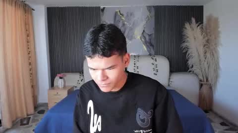 Snapshot of dylanroyce_ chatting on March 19, 2026, 12:20 pm dylanroyce_ online show from March 19, 2026, 12:20 pm