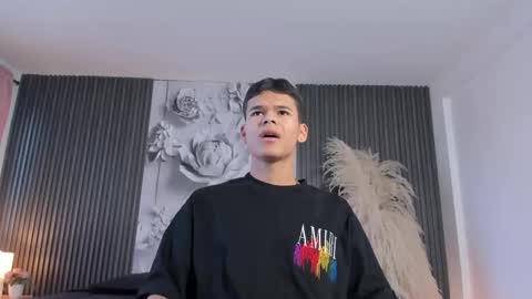 Snapshot of dylanroyce_ chatting on March 22, 2026, 12:52 pm dylanroyce_ online show from March 22, 2026, 12:52 pm