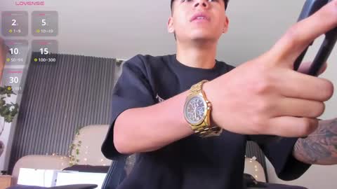 dylanroyce_ online show from May 10, 2026, 12:32 pm
