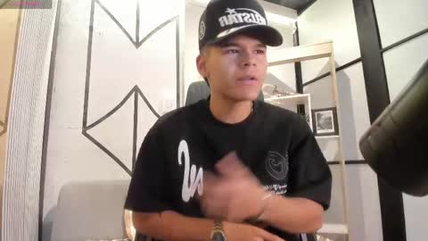 dylanroyce_ online show from May 12, 2026, 12:46 pm
