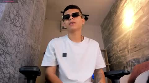 dylanroyce_ online show from May 18, 2026, 12:33 pm