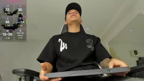 dylanroyce_ online show from May 26, 2026, 1:07 pm
