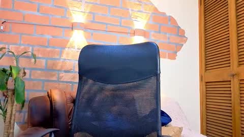 D Y L A N online show from February 21, 2026, 2:34 am